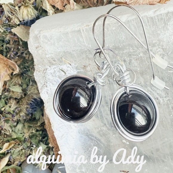 Big garnet sphere dangle silver earrings - Picture 1 of 1